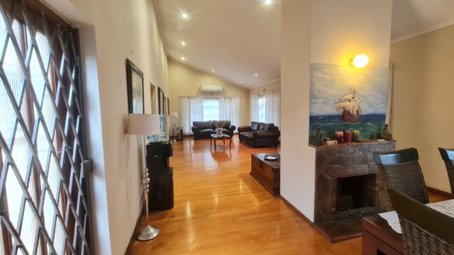4 Bedroom Property for Sale in Klipdam Western Cape